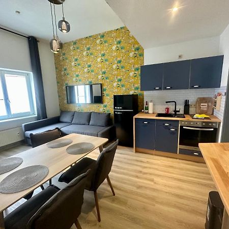 Apartment Zum Gelben Kolibri Inkl. Parkplatz Erfurt Exteriör bild
