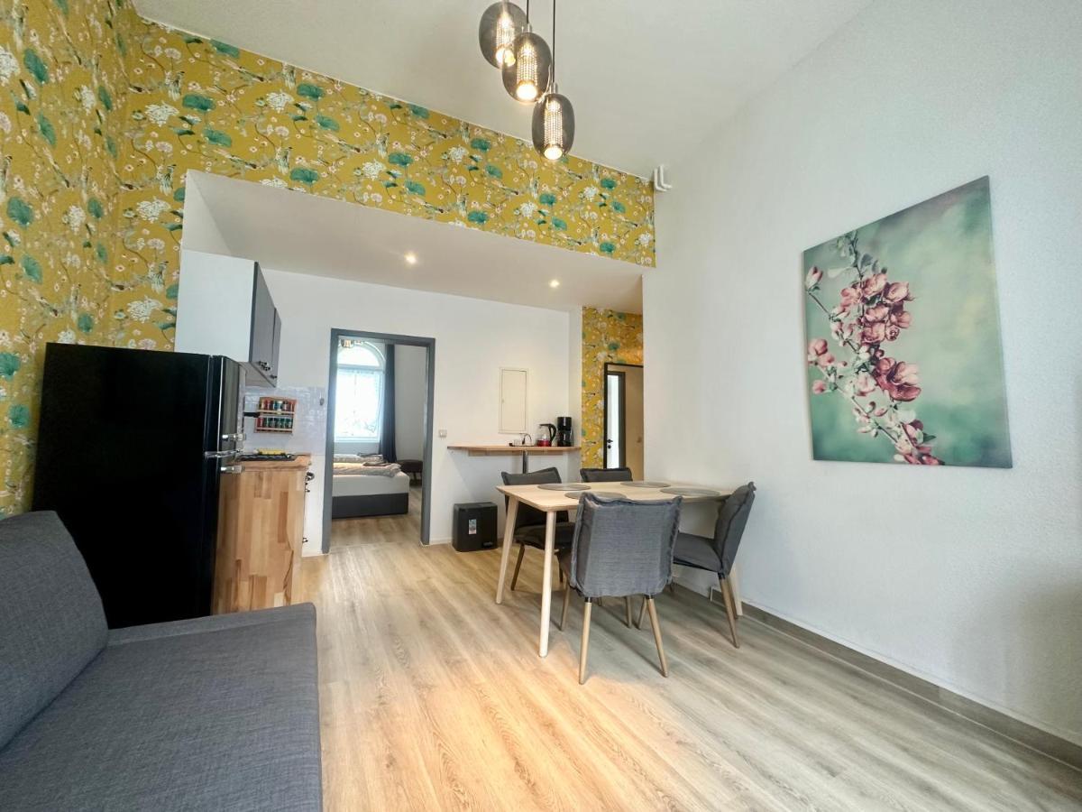 Apartment Zum Gelben Kolibri Inkl. Parkplatz Erfurt Exteriör bild
